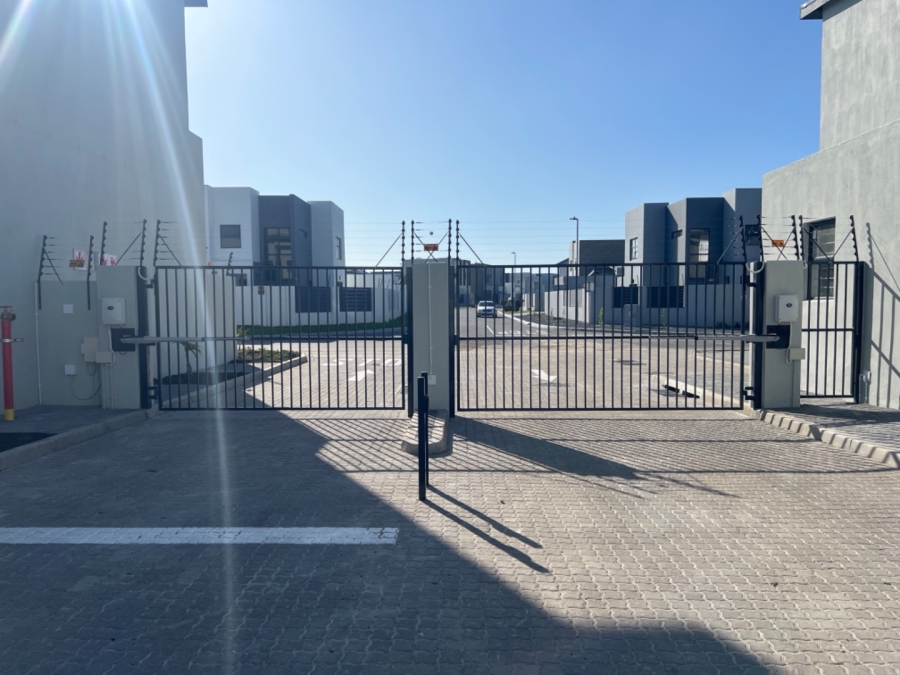  Bedroom Property for Sale in Sandown Western Cape